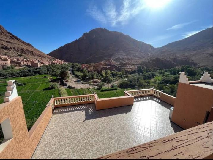 Relais Des Nomades Hotel Tinghir Bagian luar foto