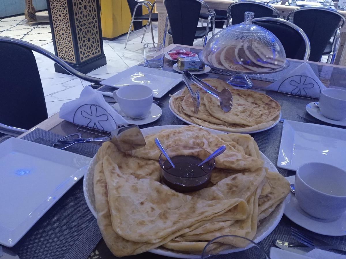 Relais Des Nomades Hotel Tinghir Bagian luar foto